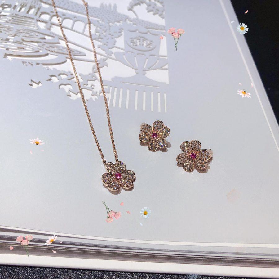 [⭐Novea]FRIVOLE ROSE GOLD FLOWER DIAMOND NECKLACE