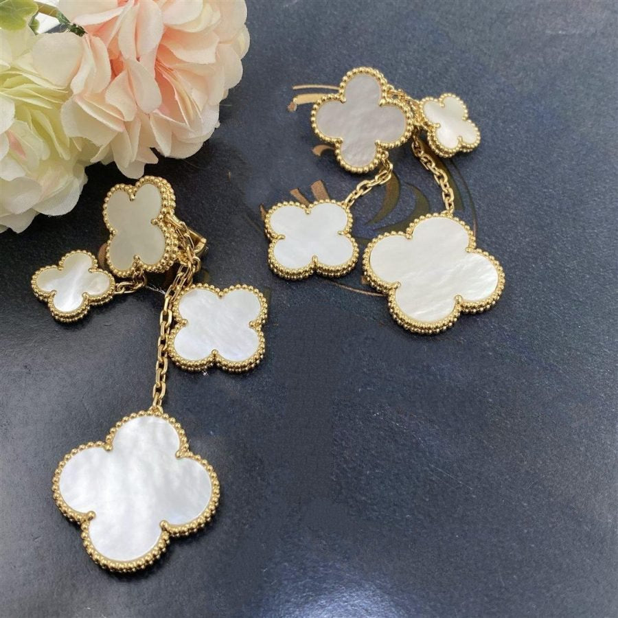 [⭐Novea]CLOVER EARRINGS WHITE MOP 4 MOTIFS GOLD