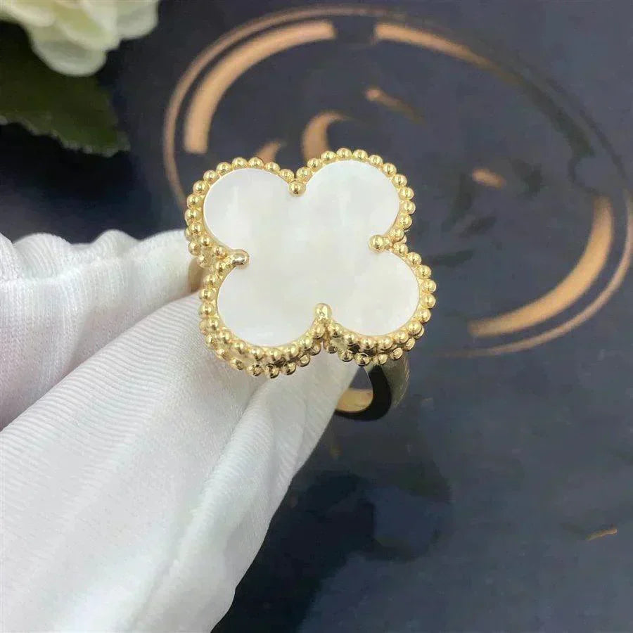 [⭐Novea]CLOVER WHITE MOP RING
