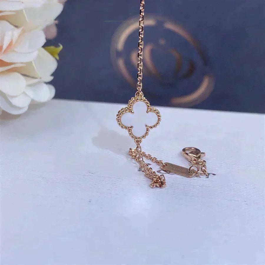 [⭐Novea]CLOVER WHITE MOP SINGLE FLOWER BRACELET